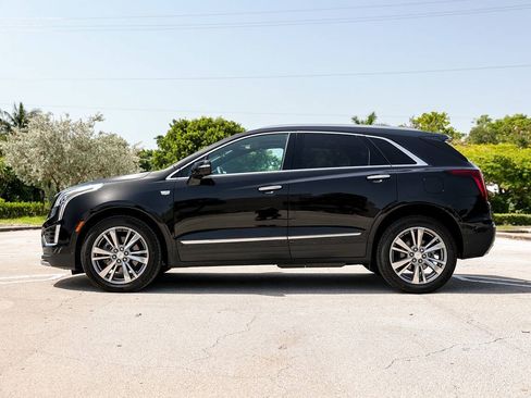 Used 2024 Cadillac XT5 Premium Luxury w/ Technology Package AWD/4WD image 5