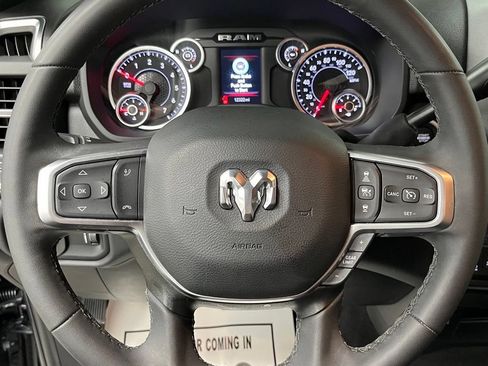 Used 2025 RAM 2500 Big Horn AWD/4WD image 27