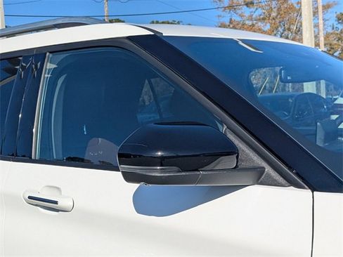 Used 2022 Ford Explorer Platinum w/ Equipment Group 601A image 12