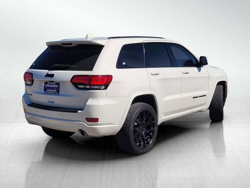 Used 2021 Jeep Grand Cherokee Laredo X AWD/4WD image 4