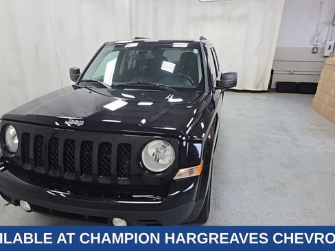 Used 2014 Jeep Patriot Latitude w/ Sun/Sound Group AWD/4WD image 3