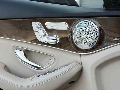 Used 2016 Mercedes-Benz C 300 4MATIC Sedan image 22