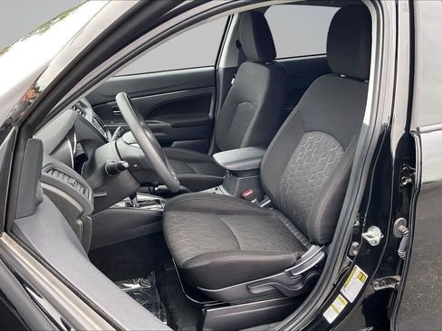 Used 2025 Mitsubishi Outlander Sport AWD image 24