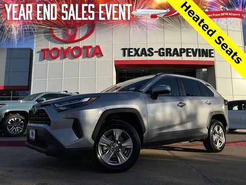 Used 2025 Toyota RAV4 XLE image 1