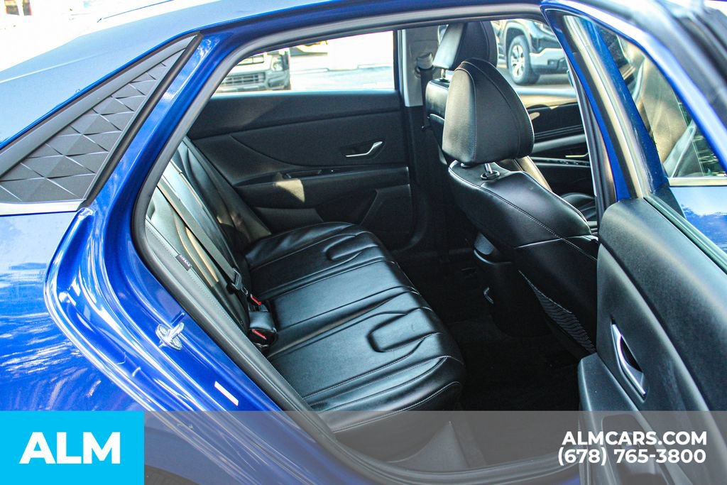 Used 2024 Hyundai Elantra Limited FWD image 17