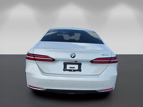 Certified 2025 BMW 530i RWD image 5
