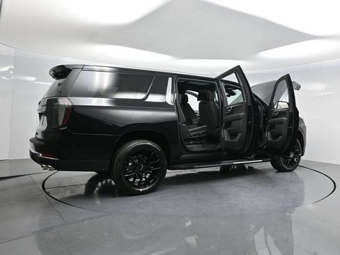 New 2026 Chevrolet Suburban Premier AWD/4WD image 3
