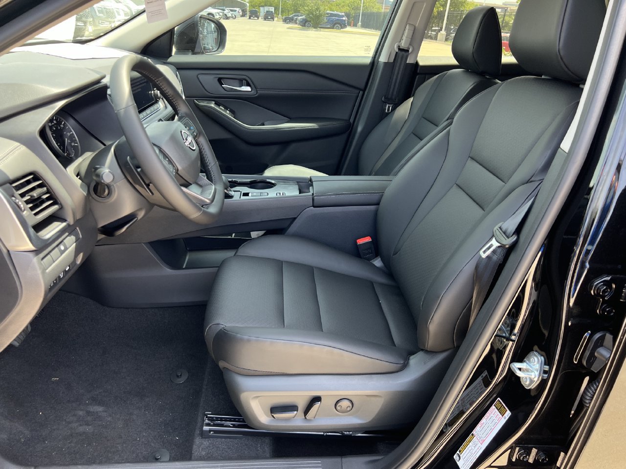 New 2026 Nissan Rogue Dark Armor FWD image 8