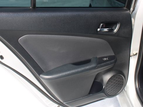 Used 2017 Toyota Prius Four FWD image 12