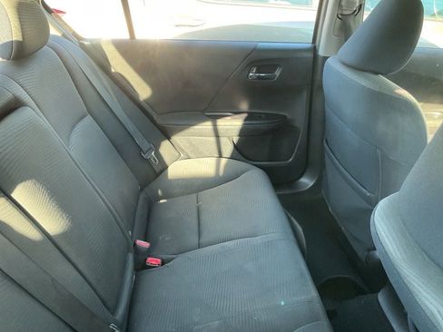 Used 2017 Honda Accord LX image 4