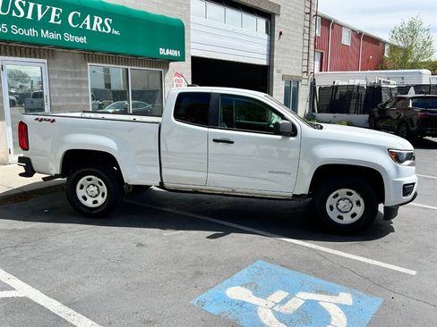 Used 2020 Chevrolet Colorado W/T w/ WT Convenience Package AWD/4WD image 8