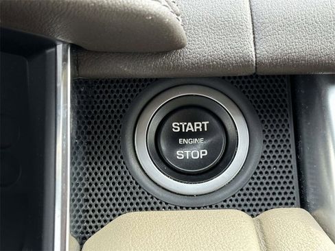 Used 2018 Land Rover Range Rover Sport HSE image 8