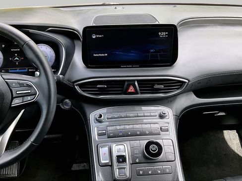 Used 2022 Hyundai Santa Fe Limited FWD image 7