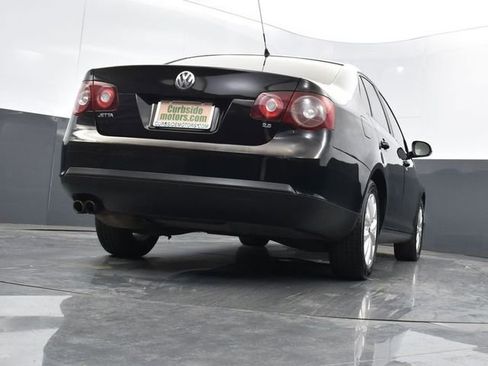 Used 2010 Volkswagen Jetta Limited Edition FWD image 32