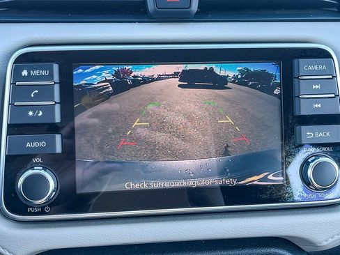 Used 2022 Nissan Versa SV w/ Trunk Package image 46