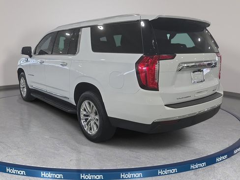 Used 2022 GMC Yukon XL SLT w/ SLT Premium Package RWD image 8
