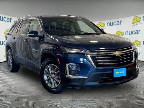 Used 2023 Chevrolet Traverse LT AWD/4WD image 1