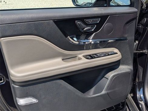 New 2025 Lincoln Corsair Premiere w/ Equipment Group 101A image 15