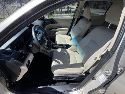 Used 2017 Honda Accord EX-L image 36