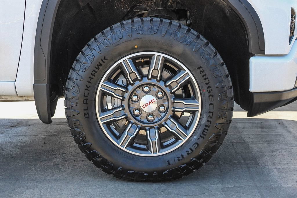 Used 2025 GMC Sierra 1500 AT4 AWD/4WD image 11