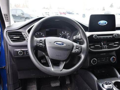 Used 2022 Ford Escape SE image 12