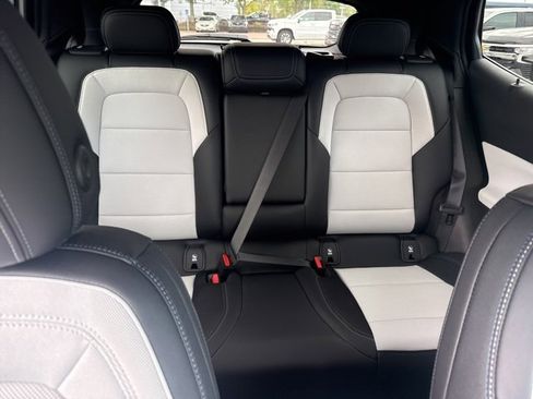 New 2025 Chevrolet Equinox EV LT w/ Convenience Package II image 29