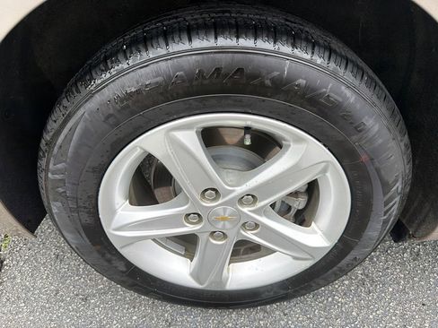 Used 2022 Chevrolet Malibu LS FWD image 17