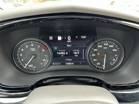 Used 2024 Cadillac XT6 Premium Luxury w/ Technology Package image 15