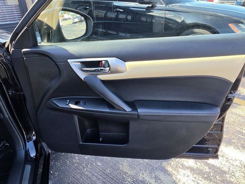 Used 2014 Lexus CT 200h FWD image 50
