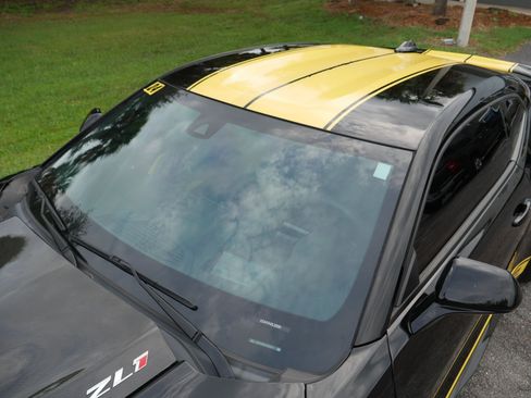 Used 2020 Chevrolet Camaro ZL1 RWD image 26