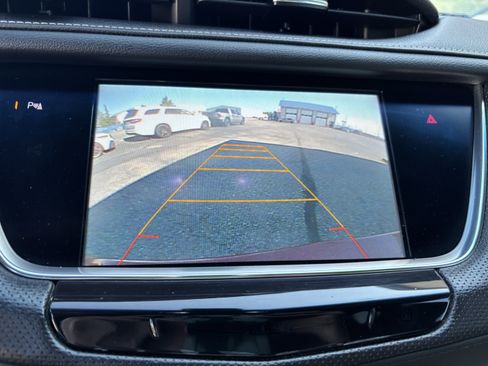 Used 2017 Cadillac XT5 FWD image 30