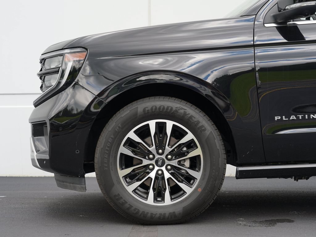 Used 2025 Ford Expedition Platinum AWD/4WD image 11