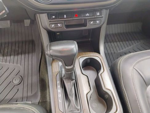 Used 2018 GMC Canyon Denali image 15