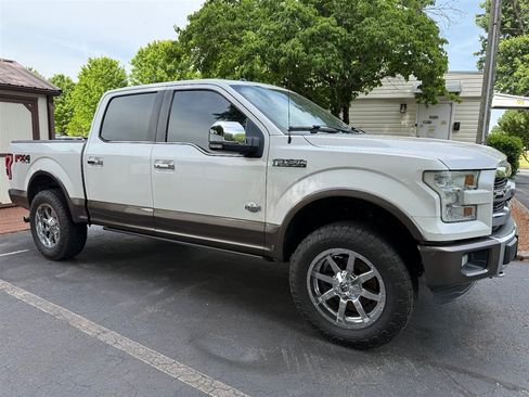 Used 2016 Ford F150 King Ranch w/ Equipment Group 601A Luxury AWD/4WD image 8