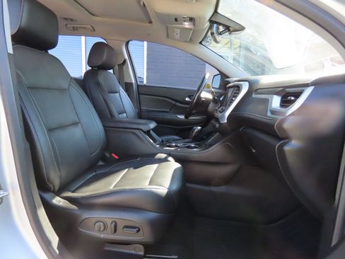 Used 2019 GMC Acadia SLT AWD/4WD image 35