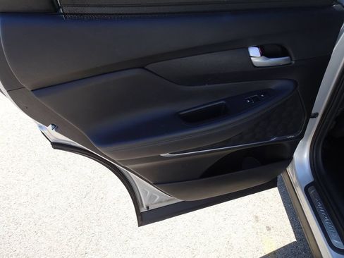 Used 2019 Hyundai Santa Fe AWD image 16