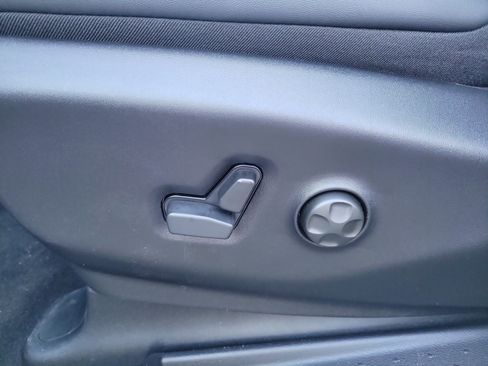 New 2026 Chrysler Pacifica Select image 10