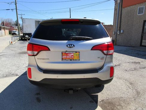 Used 2014 Kia Sorento EX w/ EX V6 Touring Package AWD/4WD image 4