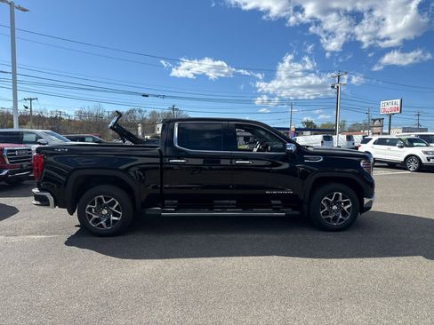 New 2026 GMC Sierra 1500 SLT AWD/4WD image 6