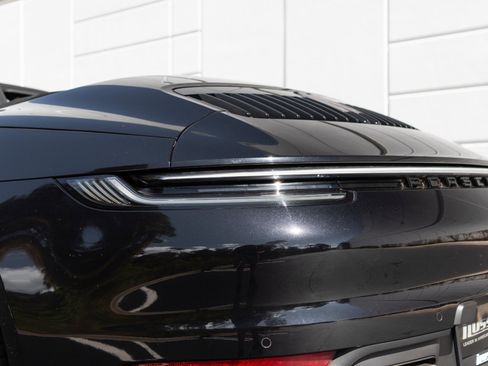 Used 2021 Porsche 911 Carrera image 24