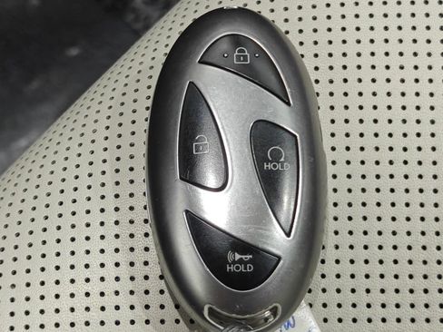 Used 2025 Hyundai Santa Fe SEL AWD/4WD image 13