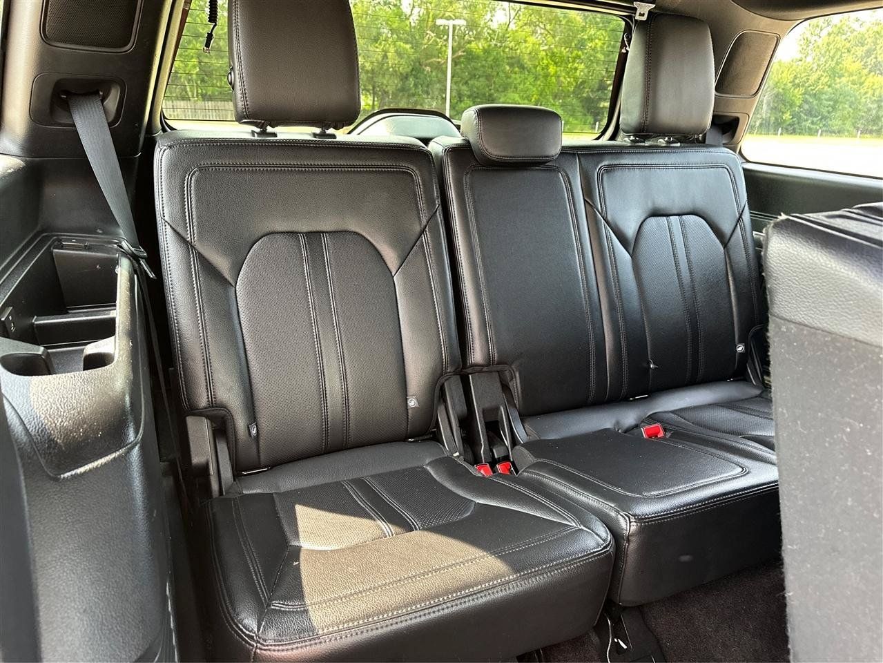 Used 2020 Ford Expedition Limited AWD/4WD image 34