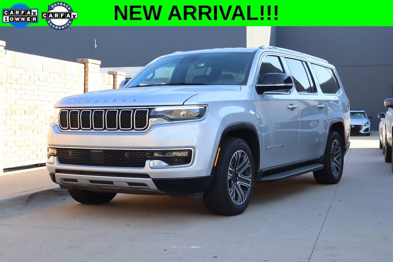 Used 2024 Jeep Wagoneer L Series II w/ Flexible Seating Group AWD/4WD image 1