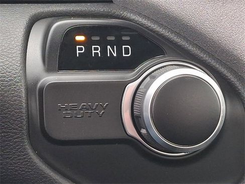 Used 2024 RAM 2500 Tradesman w/ Chrome Appearance Group image 13