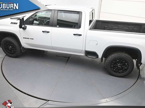 Used 2024 Chevrolet Silverado 2500 LT w/ Z71 Sport Edition AWD/4WD image 31