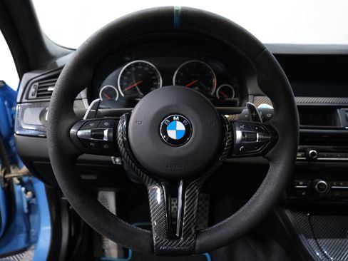 Used 2013 BMW M5 image 41