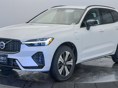 Used 2025 Volvo XC60 T8 Core w/ Protection Package Premier image 1