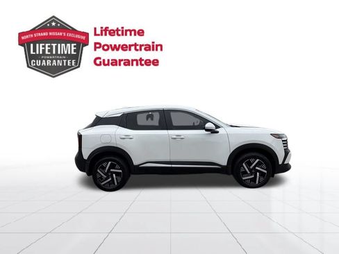 Certified 2025 Nissan Kicks SV w/ Illumination Package FWD image 7