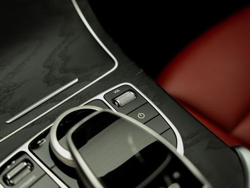 Used 2018 Mercedes-Benz GLC 300 4MATIC Coupe image 55