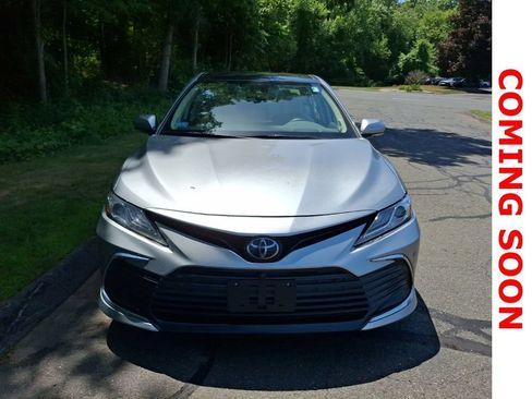 Used 2023 Toyota Camry XLE w/ Navigation Package AWD/4WD image 2